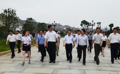 李炳军副省长视察尊龙凯时集团